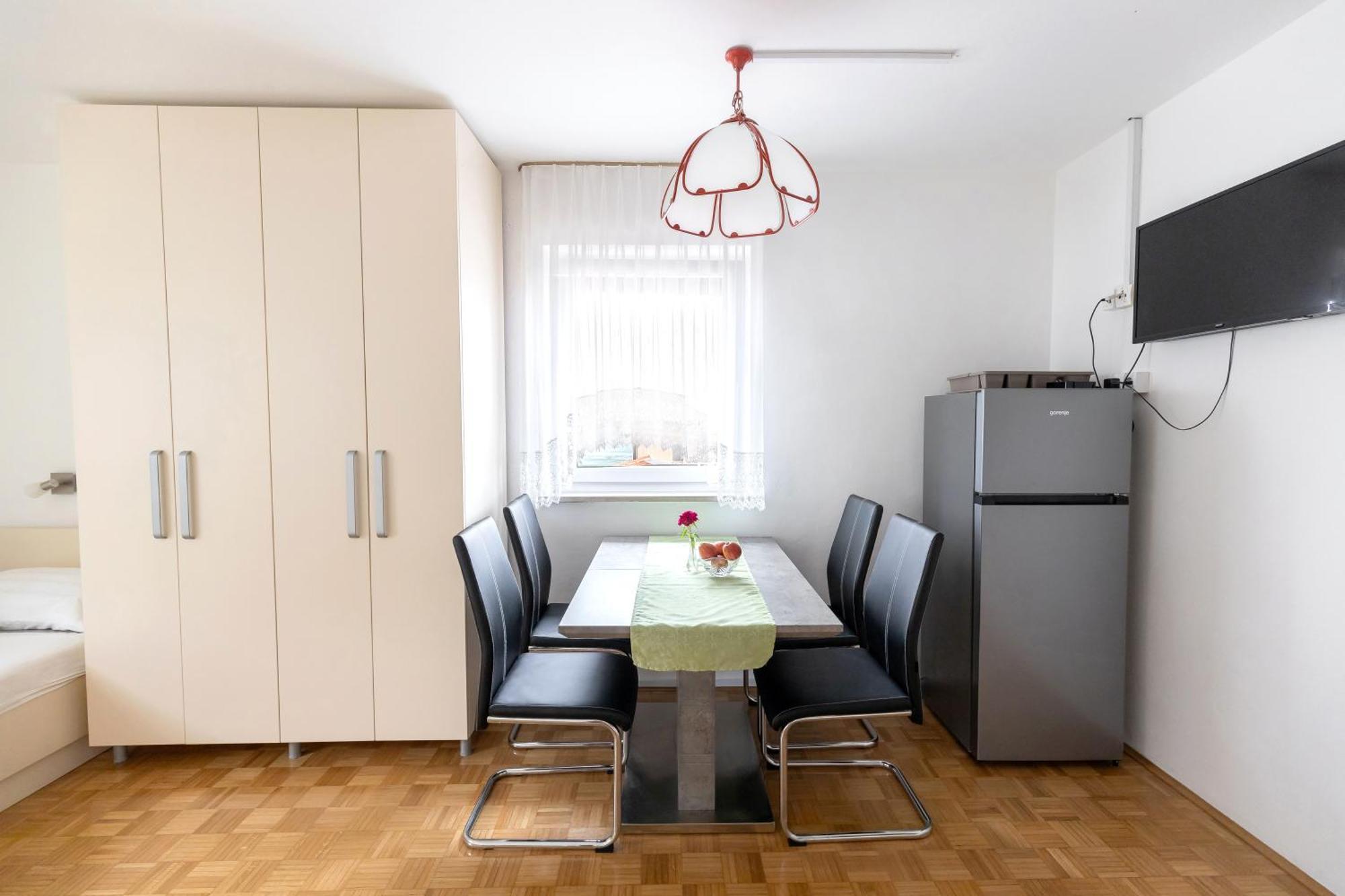 Apartments Cipresa بورتوروز المظهر الخارجي الصورة